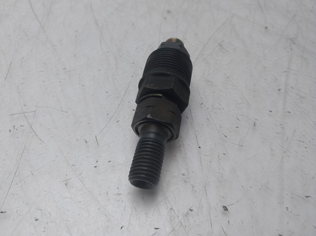Dysza spryskiwacza szyby przedniej 90356178 OPEL