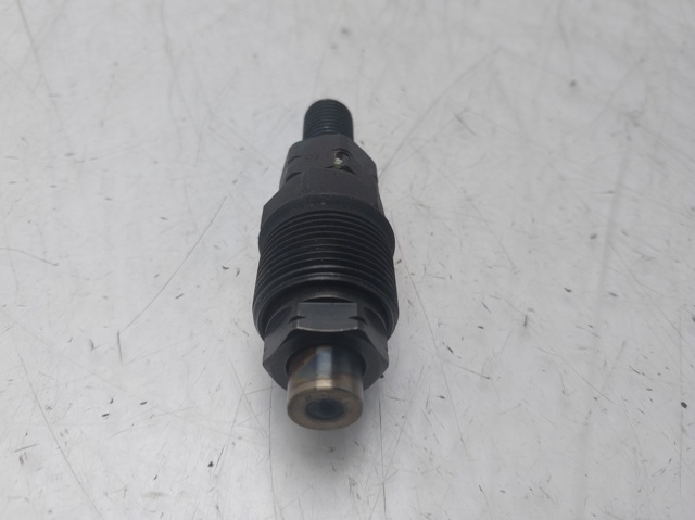 Dysza spryskiwacza szyby przedniej 90356178 OPEL