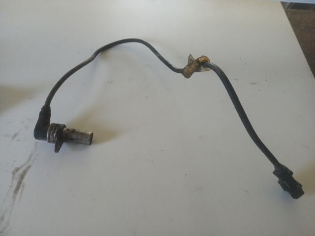Czujnik położenia wału korbowego 90357491 OPEL