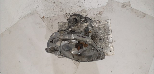 Mechaniczna skrzynia biegów w komplecie 90400197 OPEL