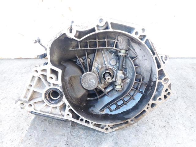 Mechaniczna skrzynia biegów w komplecie 90400197 OPEL