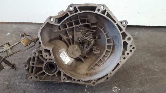 Mechaniczna skrzynia biegów w komplecie 90400209 OPEL