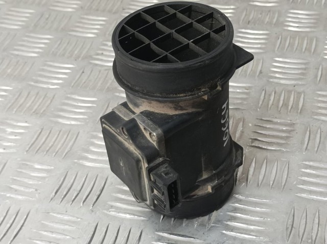 Czujnik przepływu powietrza, przepływomierz powietrza M.A.F. 90411957 OPEL