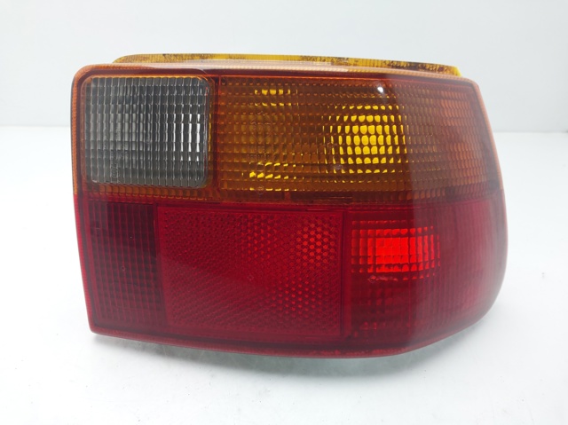 Lampa zespolona tylna prawa 90421970 OPEL