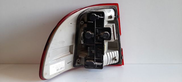Lampa zespolona tylna prawa 90421971 OPEL
