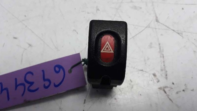 Przycisk włączania światła awaryjnego Opel Combo