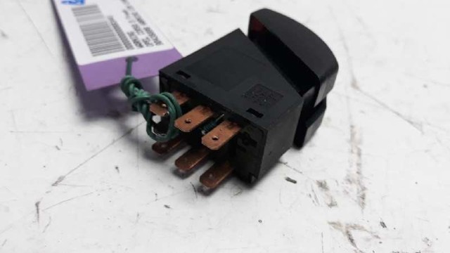 Przycisk włączania światła awaryjnego Opel Combo