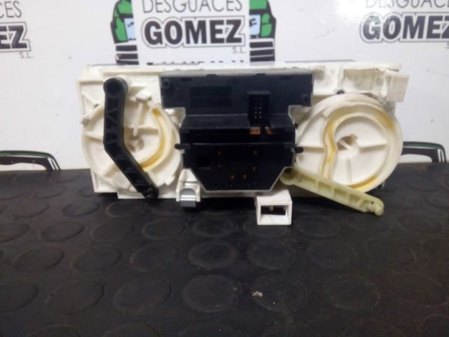 Sterownik trybów ogrzewania/klimatyzacji Opel Zafira F75