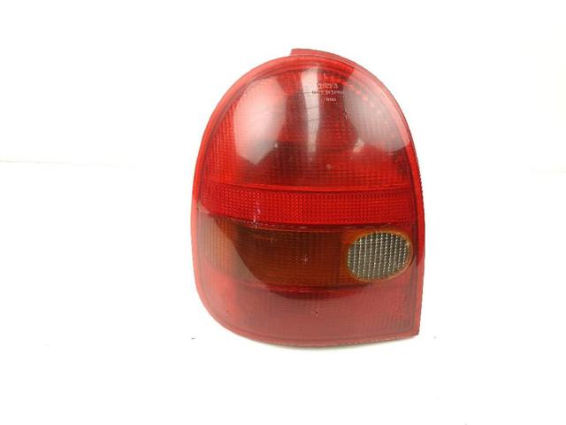 Lampa zespolona tylna lewa 90444141 OPEL