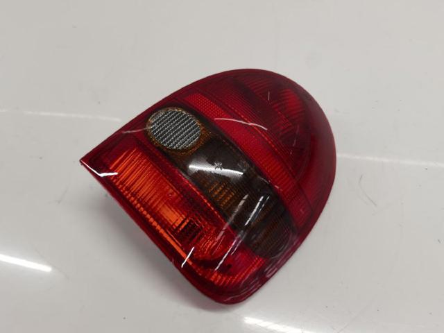 Lampa zespolona tylna prawa 90444142 OPEL