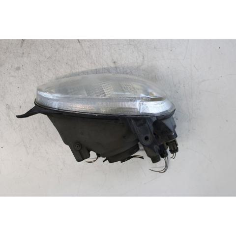 Reflektor prawy 90444785 OPEL