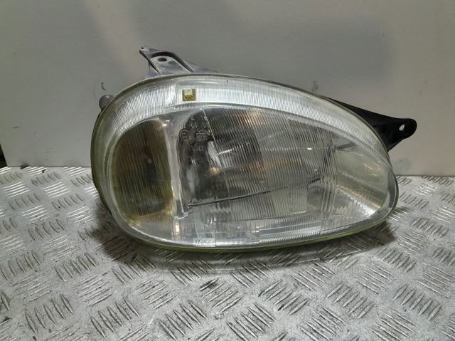 Reflektor prawy 90444785 OPEL