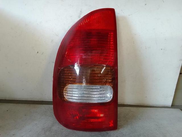 Lampa zespolona tylna lewa 90444809 OPEL