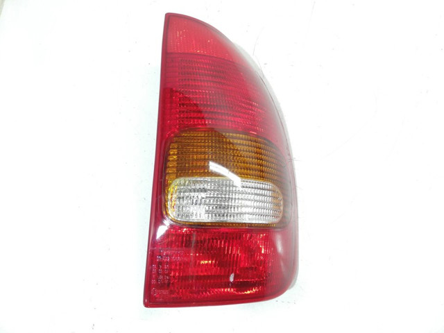 Lampa zespolona tylna prawa 90444811 OPEL