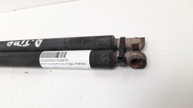 Amortyzator klapy bagażnika (3/5 drzwi-tylnych) 90450BU00B NISSAN