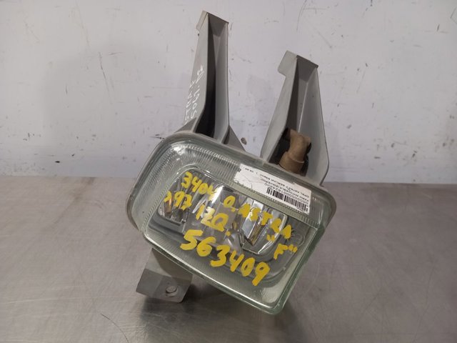 Lampa przeciwmgielna lewa 90451207 OPEL