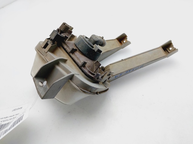 Lampa przeciwmgielna lewa 90451207 OPEL