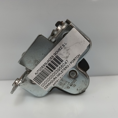 Zamek klapy bagażnika (3/5 drzwi tylnych) 90457255 OPEL