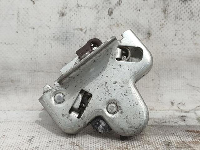 Zamek klapy bagażnika (3/5 drzwi tylnych) 90457255 OPEL