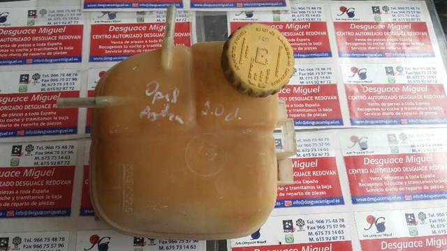 Pokrywa (korek) zbiornika wyrównawczego 90467473 OPEL