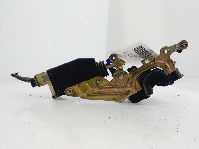 Zamek drzwi przednich prawych 90493702 OPEL