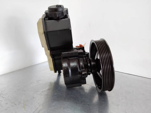 Pompa wspomagania hydraulicznego kierownicy 90495957 OPEL