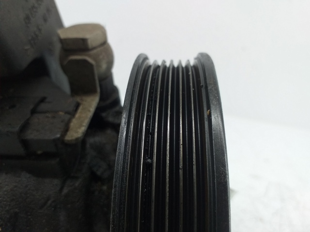 Pompa wspomagania hydraulicznego kierownicy 90495957 OPEL