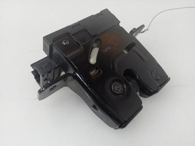 90502AV70A Nissan/Infiniti