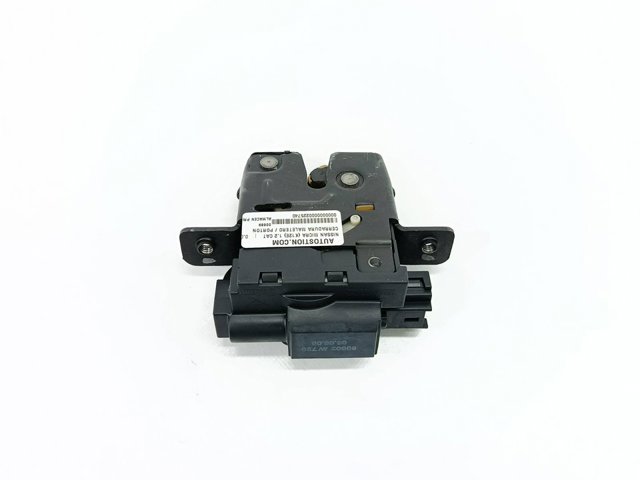 90502AV720 Nissan/Infiniti