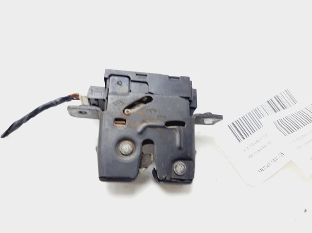 Zamek klapy Nissan Micra