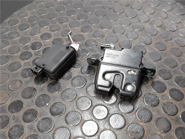 905037230R Renault (RVI)