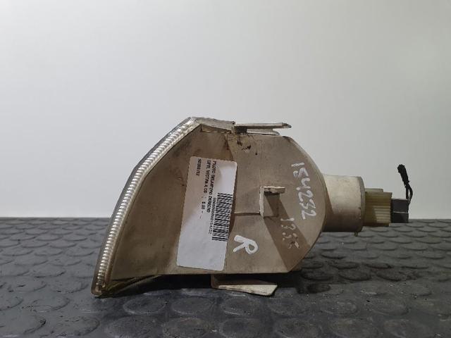 Kierunkowskaz prawy 90503762 OPEL
