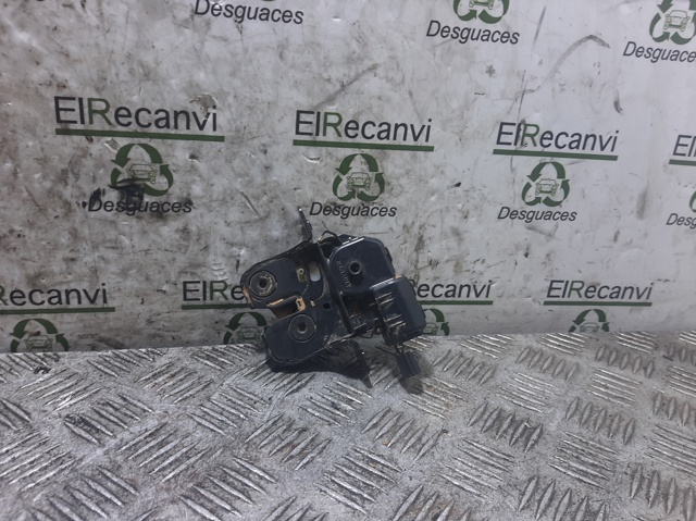 Zamek klapy bagażnika (3/5 drzwi tylnych) 905039004R RENAULT