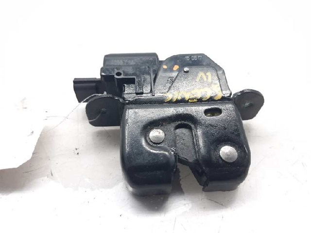 Zamek klapy bagażnika (3/5 drzwi tylnych) 905039004R RENAULT