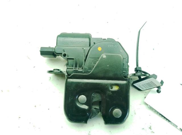 Zamek klapy bagażnika (3/5 drzwi tylnych) 905039004R RENAULT