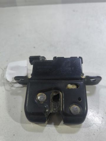 Zamek klapy bagażnika (3/5 drzwi tylnych) 905039326R RENAULT