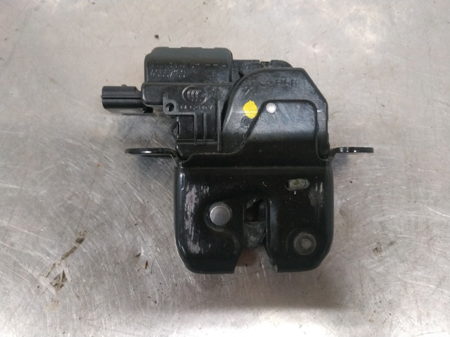 Zamek klapy bagażnika (3/5 drzwi tylnych) 905039428R NISSAN