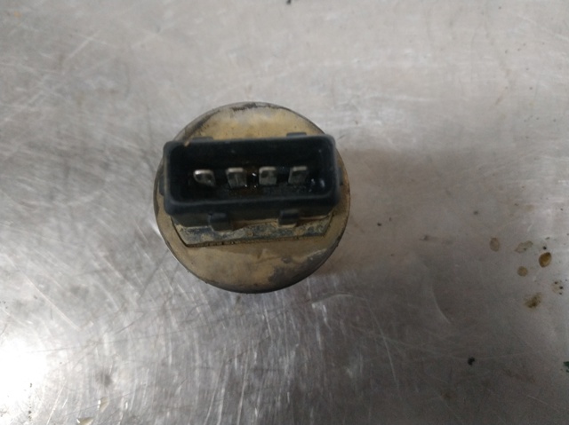 Czujnik ciśnienia bezwzględnego klimatyzacji 90506751 OPEL