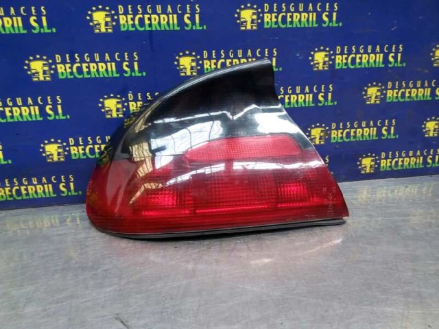Lampa zespolona tylna lewa 90510529 OPEL