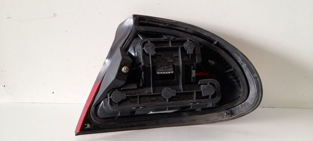 Lampa zespolona tylna lewa 90510529 OPEL