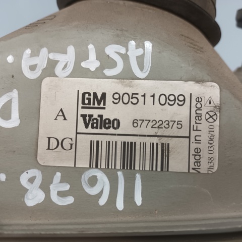 Reflektor lewy 90511099 OPEL
