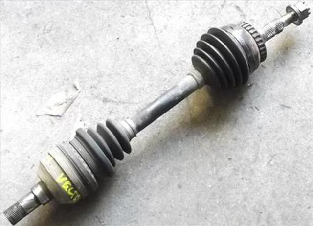 Półoś napędowa przednia lewa 90512983 OPEL