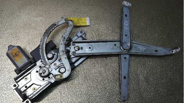 Mechanizm podnoszenia szyby drzwi przednich prawych 90520194 OPEL