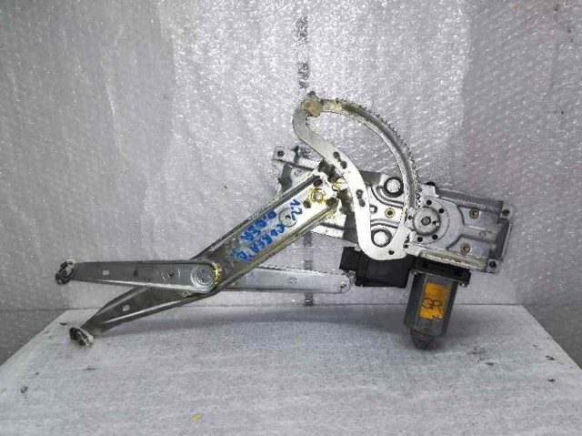 Mechanizm podnoszenia szyby drzwi przednich prawych 90520194 OPEL