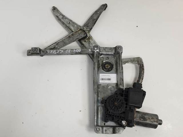 Mechanizm podnoszenia szyby drzwi przednich prawych 90520228 OPEL