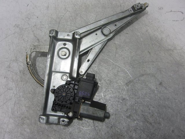 Mechanizm podnoszenia szyby drzwi przednich prawych 90520228 OPEL