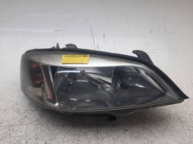 Reflektor prawy 90520878RH OPEL