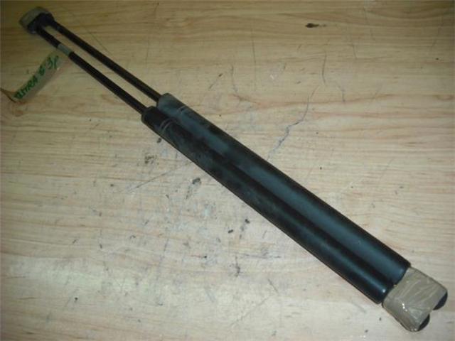 Amortyzator klapy bagażnika (3/5 drzwi-tylnych) 90521517 OPEL
