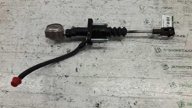 Cylinder sprzęgła główny 90523769 OPEL
