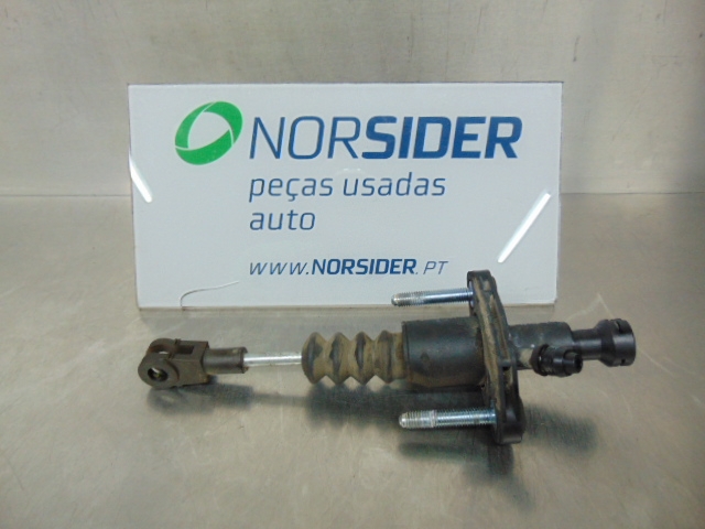 Cylinder sprzęgła główny 90523769 OPEL